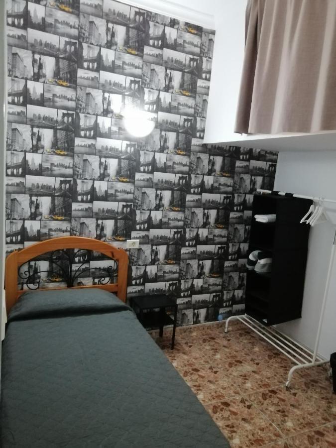 Pensión Alcaravaneras (adults Only) 2*